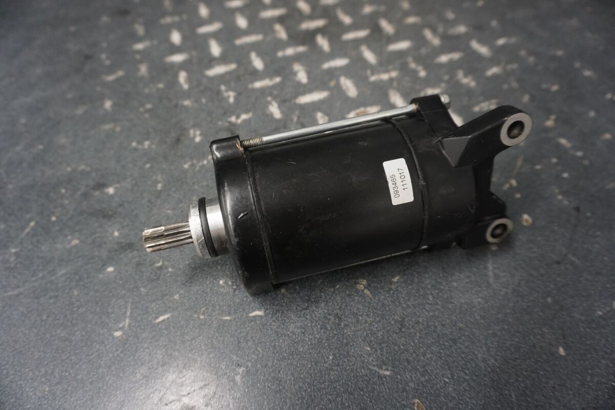 1995-2008 Yamaha OEM Electric Starter Motor 63M-81800-00-00 1995-2008 Yamaha OEM Electric Starter Motor 63M-81800-00-00