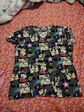 Theme DC Wonder Woman Superheroes Womens Medical Scrub Top Small
