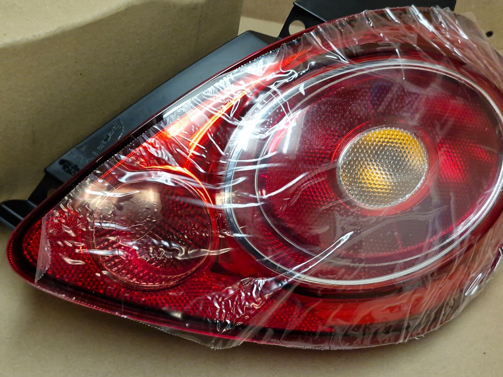 Genuine Ford KA Mk2 Rear Right Tail Light Lamp Ref - 1579395 for  