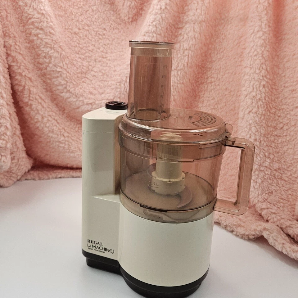 Regal La Machine 1 Full Size Food Processor Model V813 White Made in USA Works!! - Image 3 of 4
