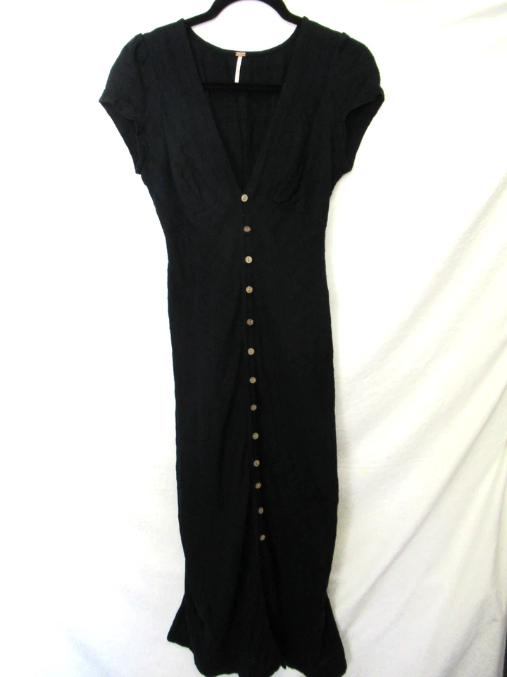 Vestido midi Free People New In Town para mujer pequeño negro con botones manga corta Foto 4 de 4