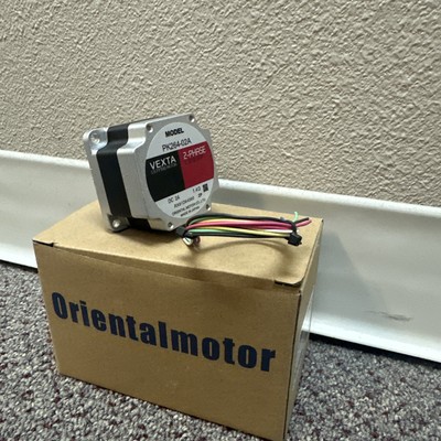 New In Box VEXTA PK264-02A 2-Phase Stepping Motor