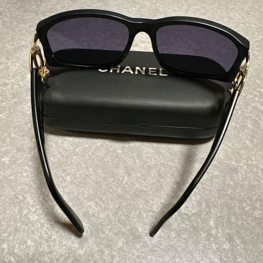CHANEL 02461 90405 Cocomark Sunglasses Matte Black & Gold Vintage