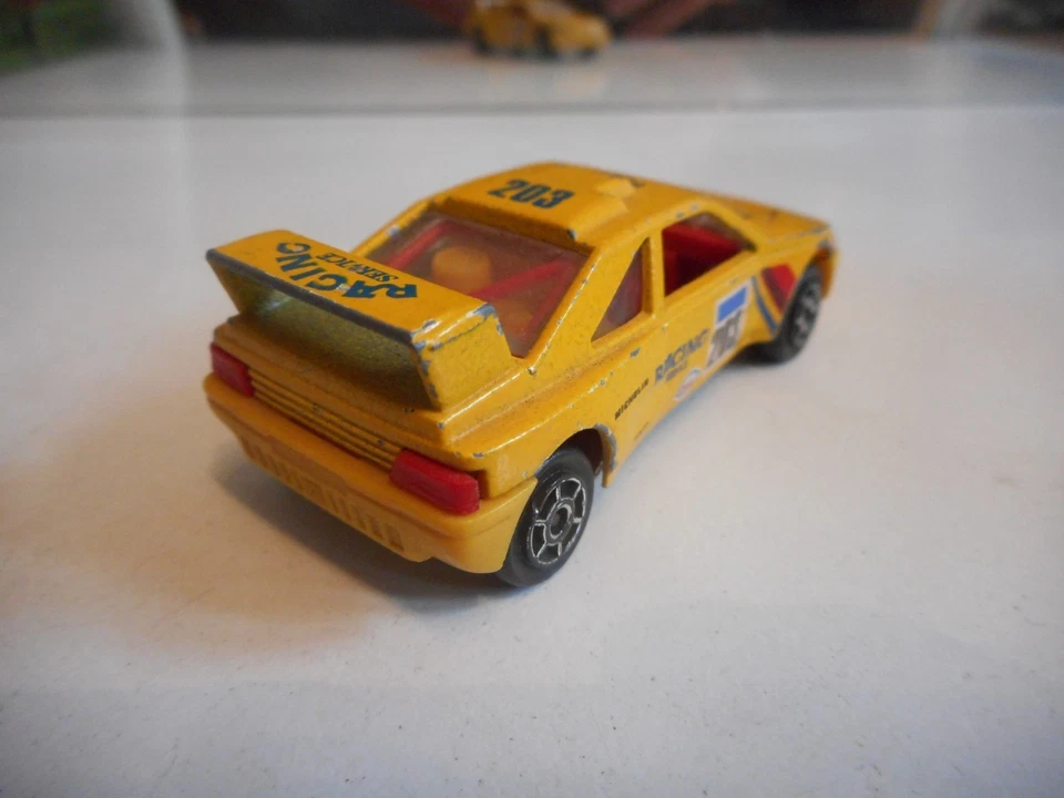 Majorette Peugeot 405 T 16 en Jaune - Photo 2/2