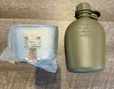 Vintage OD Green Military Surplus Canteen w/ Cap, Metal Cup & Bail Handle 1960s
