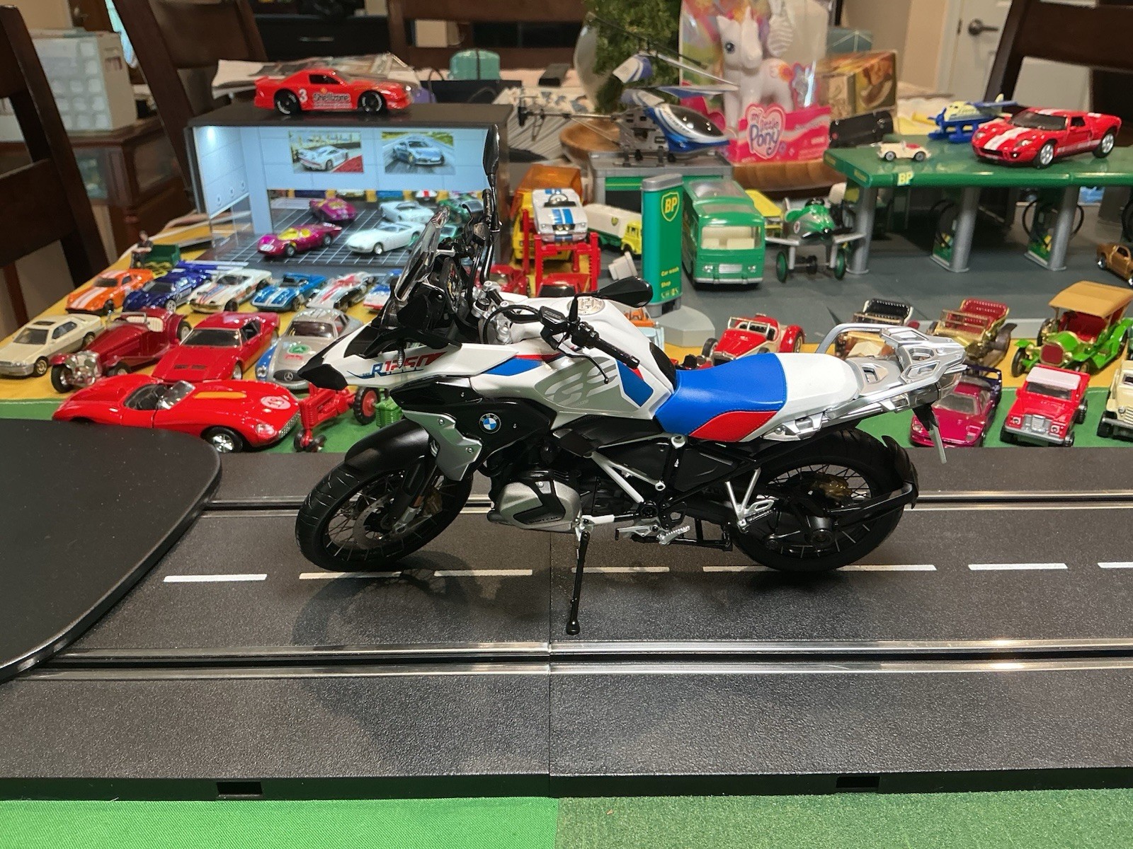 Picture 5 of 9