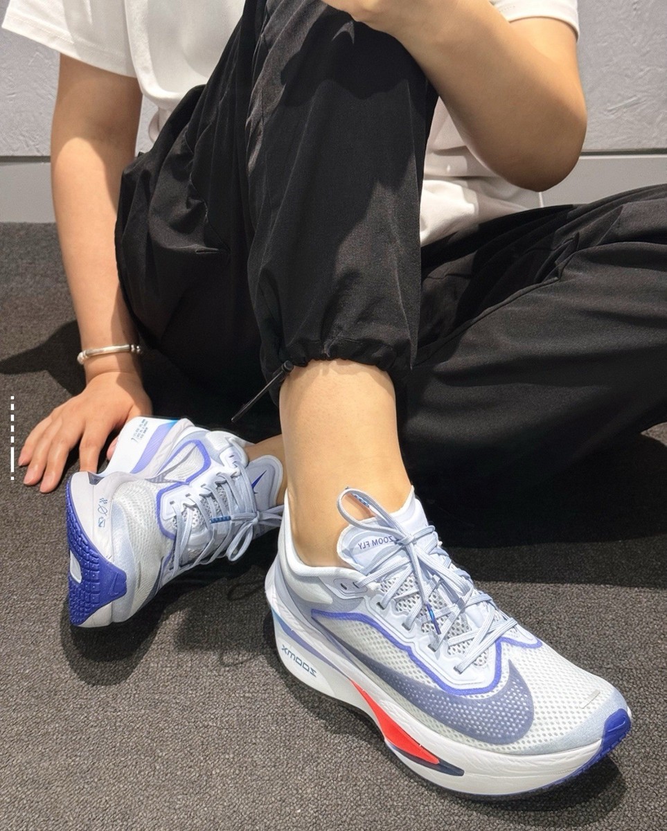 新品★[ナイキ] ZOOM FLY 6★２７ｃｍ★フットボールグレー NIKE Zoom Fly 6 FN8454-002 Ghost Football Grey Blue Lightning Blue