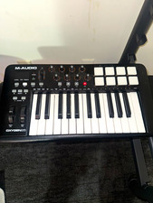 M-Audio Oxygen 25 25-Key MIDI Keyboard Contro...