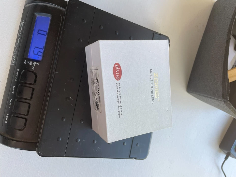 Zomei Mobile Phone Macro Close-up Fisheye Lens 37mm 0.42X Portable & Detachable - Image 3 of 4