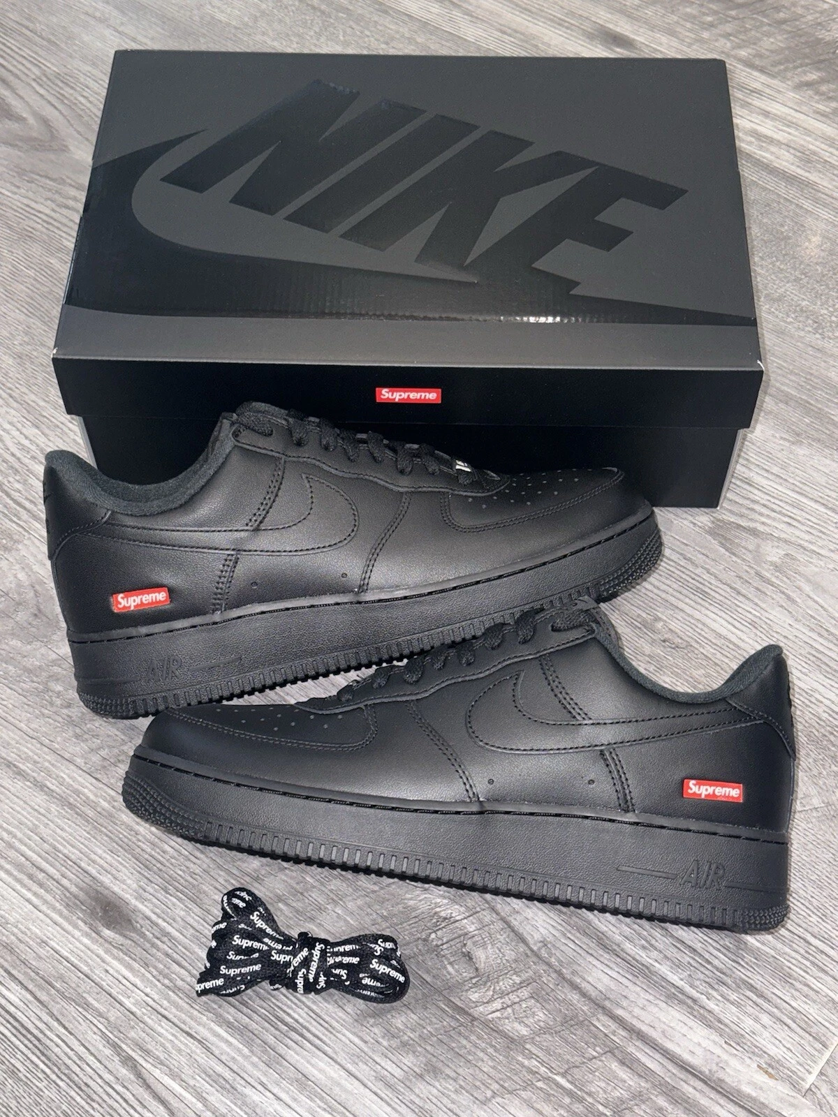 Nike Air Force 1 x Supreme Low Box Logo UK 8,5   Noir   Neuf dans sa boîte CU9225 001