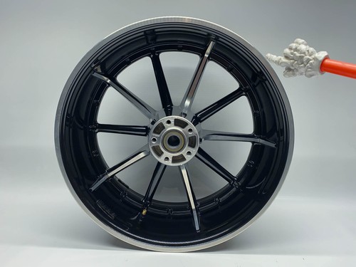 Harley Davidson FXSB Breakout Felge hinten Hinterradfelge Rear wheel #418