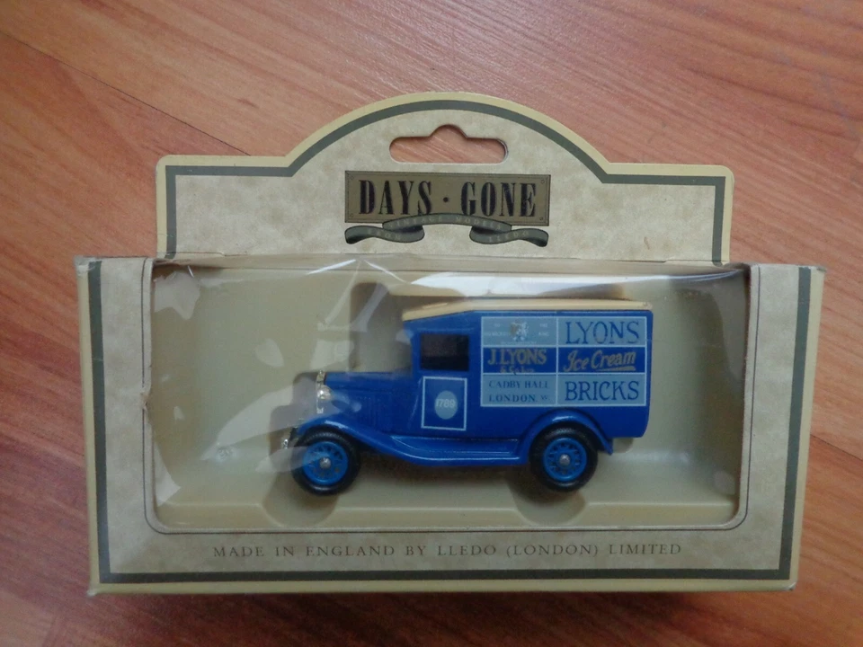 Lledo Days Gone Klassik 1934 Ford Modell A Van „Lyons Maid“ Ref 13022 - Bild 1 von 1
