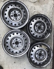 SET 4 CERCHI IN FERRO DA 14 POLLICI 4 FORI USATI SU TOYOTA YARIS 1.4 D4D