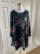 NWT Peach Love California Kensington Midnight Green Floral Sweater Dress M