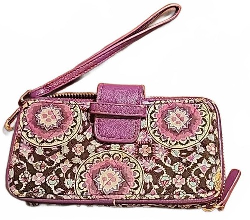 Vera Bradley wristlet/wallet Pattern not sold any longer