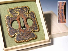 Tsuneshige Signed Dragon Design Cross Shape 鍔 Tsuba Edo original tsuba antique