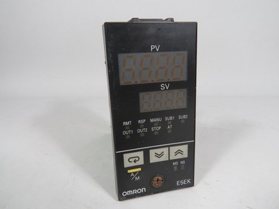 Omron E5EK-DRT Temperature Module Front & Control Board *RUST/COS SCRATCH* USED