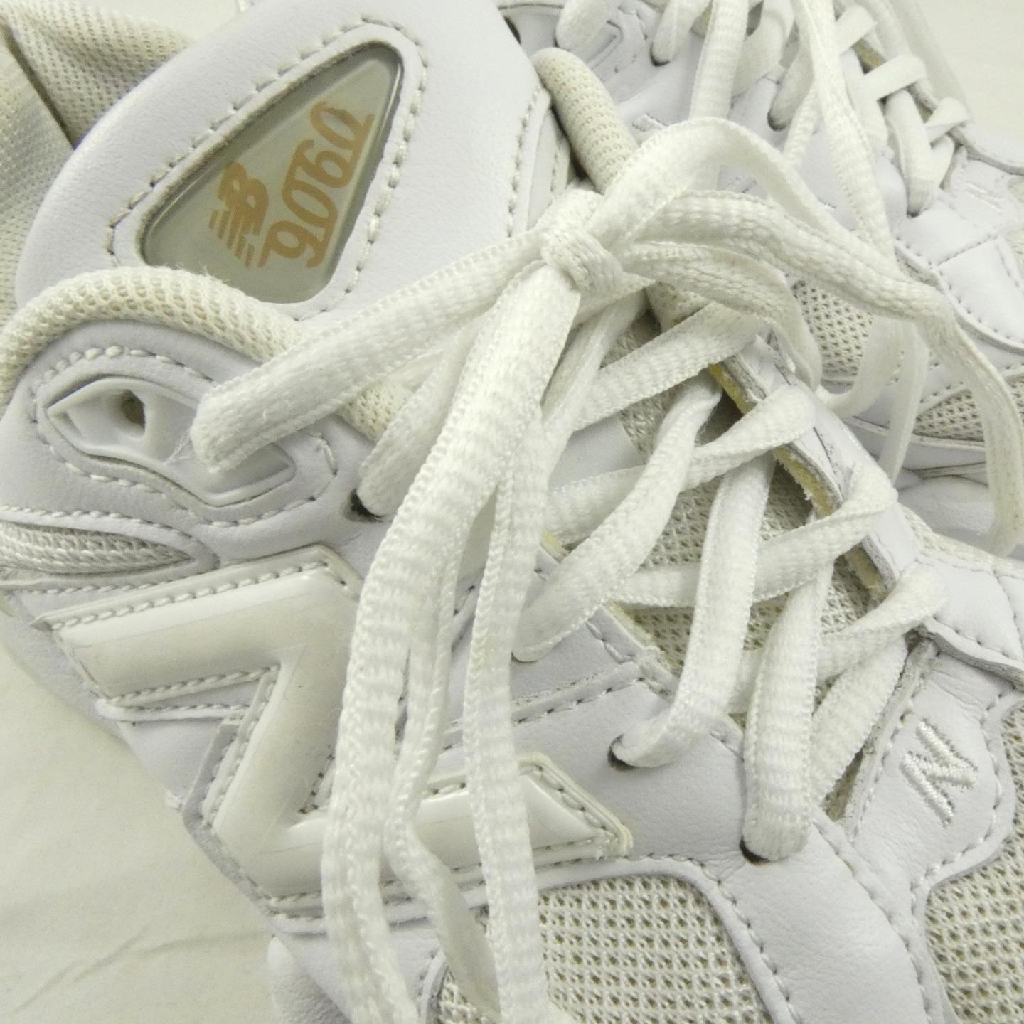 New Balance 9060 Triple White Ladies Trainers UK Size 5 - Good Condition image 5