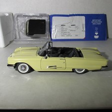 Danbury Mint 1959 Ford T-bird Convertible 124 Diecast Limited Edition. Danbury Mint 1959 Ford T-bird Convertible 124 Diecast Limited Edition.