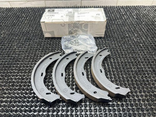 Handbrake shoes