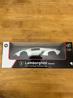 Braha Licensed Friction Car Lamborghini Veneno White 1:24 Scale Plastic Diecast