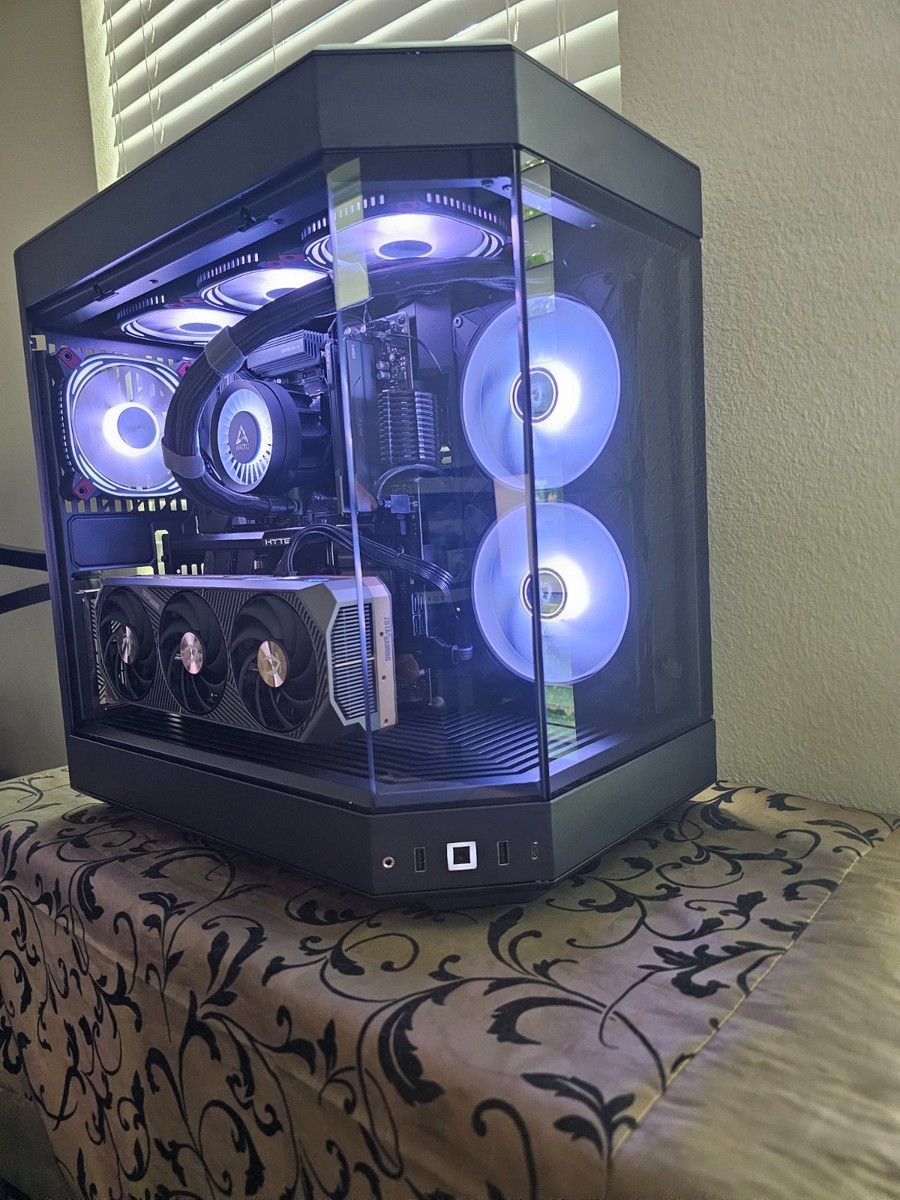 PCケース(自作PC用) Pc Gamer Ryzen 7 9800X3D , RTX 5080 Custom Gaming PC – Ryzen 7 9800X3D, RTX 5080, 32GB, 2TB NVMe