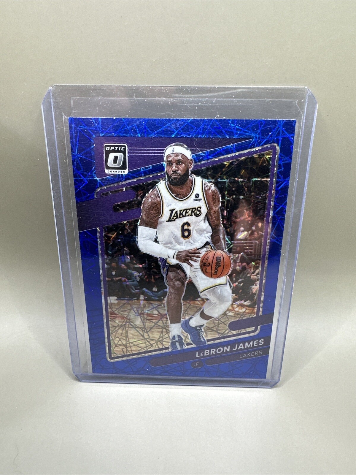 2021-22 Donruss Optic Lebron James Blue Velocity Prizm #41
