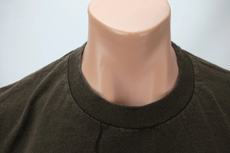 VTG 2005 Reeveoliver Skateboard ADIO Skateboards Reeveadio Tour Brown Tee Sz L - Image 3 of 4