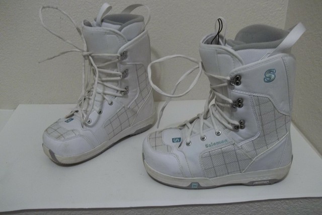 salomon linea snowboard boots