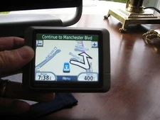 Garmin nüvi 200 Automotive Mountable