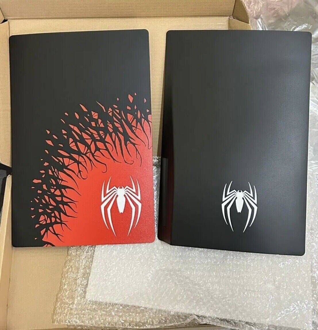 PlayStation 5 Console COVER Spider-Man 2 Limited Edition PlayStation 5 Console COVER Spider-Man 2 Limited Edition