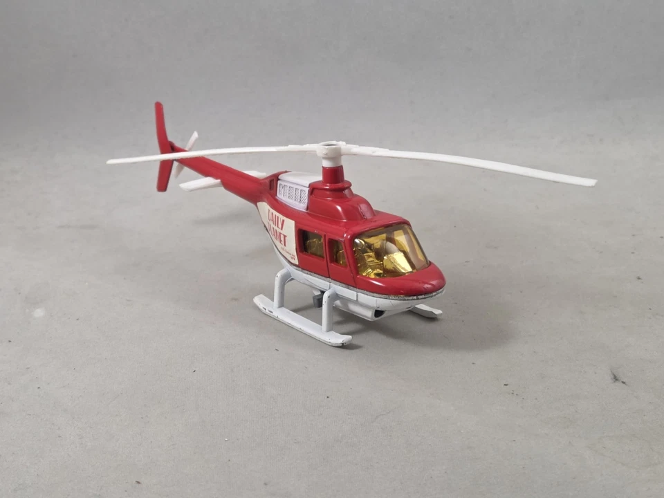 Corgi Daily Planet Jetcopter Superman Nr 929 Helikopter Bell Jetranger 206B 1:60 - Bild 3 von 4