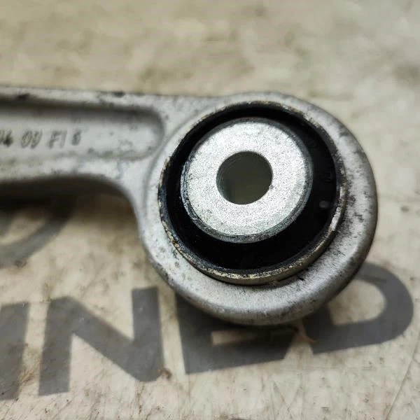 Brazo de control superior de varilla de puntal derecho Mercedes-Benz C300 RR 2015-2020 2043502206 OEM Foto 4 de 4