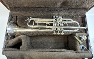 Bach Stradivarius Model 37 Silver Bb Trumpet ML Elkhart Case 1-1/2C