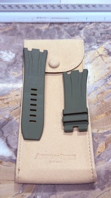 Audemars Piguet Royal Oak Offshore 44mm Green rubber watch strap with pouch