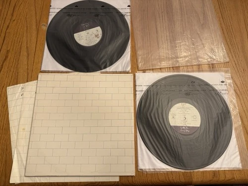 PINK FLOYD - The Wall  (Original 1st Press 1979 2-LP Vinyl)