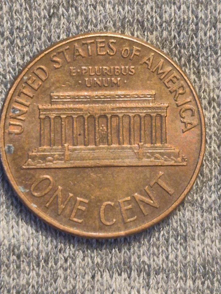 a 1965 penny no mint - Image 2 of 2