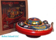 Flying Saucer Mars Attack Tin Toy Windup Space Toy UFO Martian Attack - SALE 