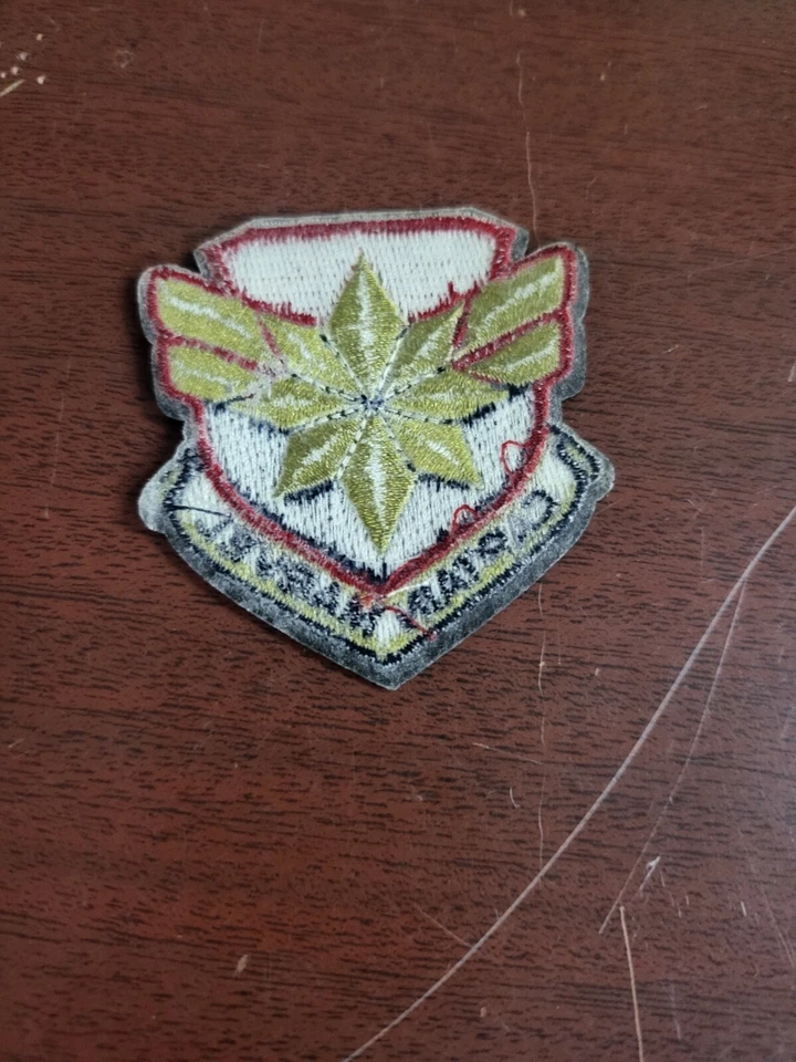Patch - Captain Marvel Crest 2 x 2.5 Sew On  Given as a free gift Movie Premier - Image 2 of 2