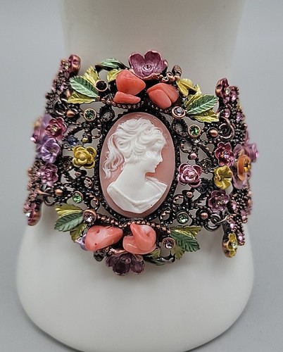 Carved Cameo & Floral Chain Cuff Bracelet Glass Stone & Rhinestone Accent 7"-8" - Picture 3 of 21