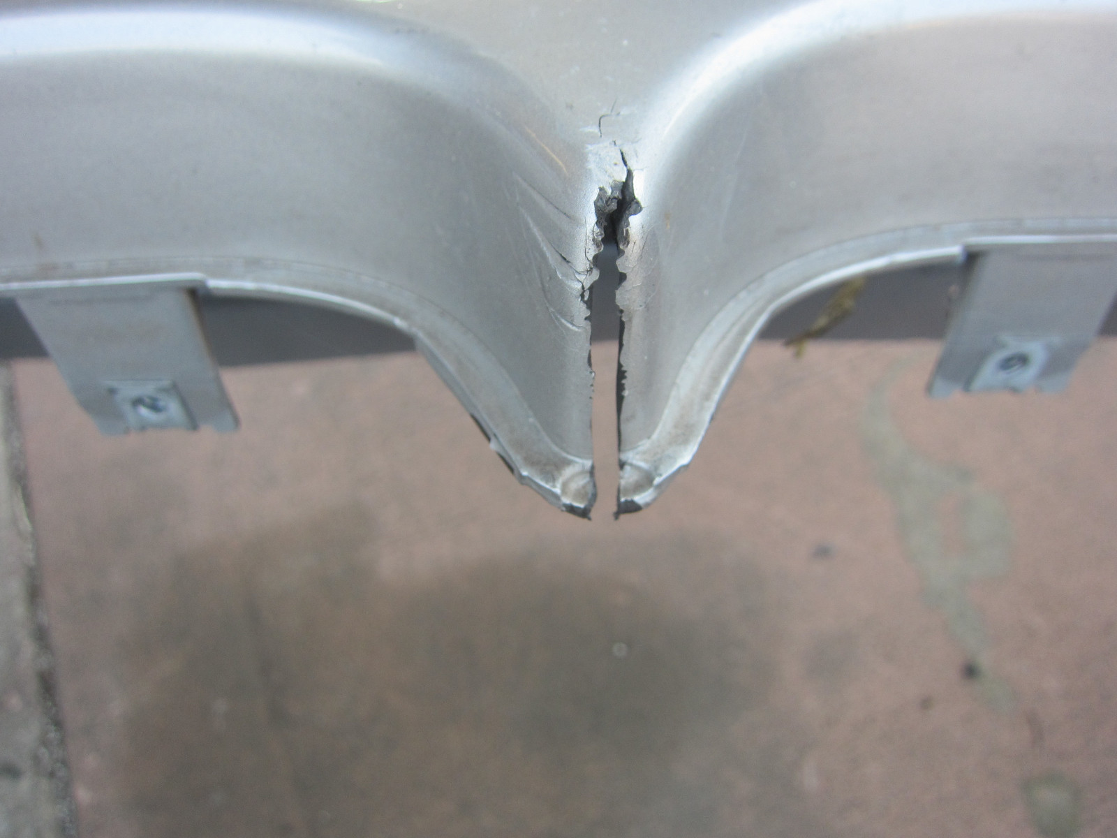 Maserati GranTurismo - Front Bumper (Silver) - P/N  980145003 - 80055600