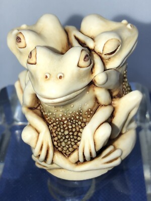 Harmony Kingdom Tongue and Cheek 1994 Frogs Made In England