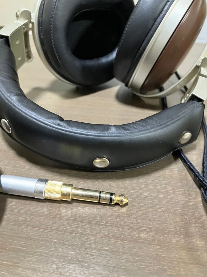 Auriculares DENON AH-D5000 Carcasa Madera Sonido Hi-Fi Sobre la Oreja Controlador Dinámico Foto 4 de 4