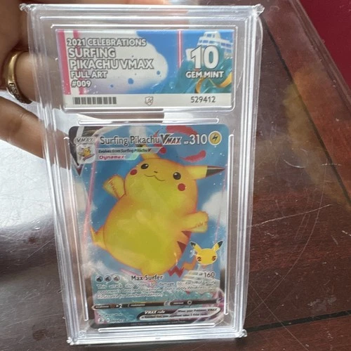 Pokémon Surfing Pikachu VMAX 009/025 Celebrations Full Art Holo ACE 10 EN