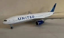 1/200 Gemini Jets G2UAL910 United Airlines Boeing 777-200 N210UA Evo Blue Livery