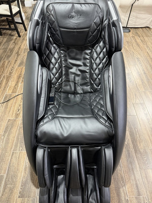 Osaki OS-4000XT Black Faux Leather Massage Chair Heat Foot Roller Air Intensity