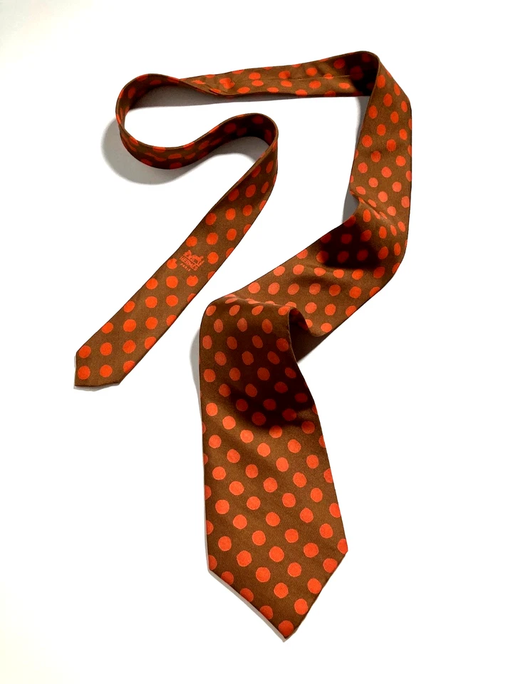 HERMES VINTAGE GRANDES PUNTOS CORBATA POP AÑOS 60 MEDIADOS DE SIGLO GAMA ALTA FRANCIA MARRÓN Foto 3 de 4