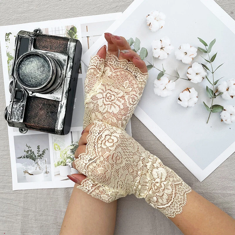 Beige lace gloves top