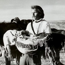 Vintage 1990 Kevin Costner Graham Greene Mary McDonnel Dancing With Wolves Photo