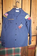 Boy Scouts of America BSA Youth Shirt 14 Cub Blue Sewn on patches